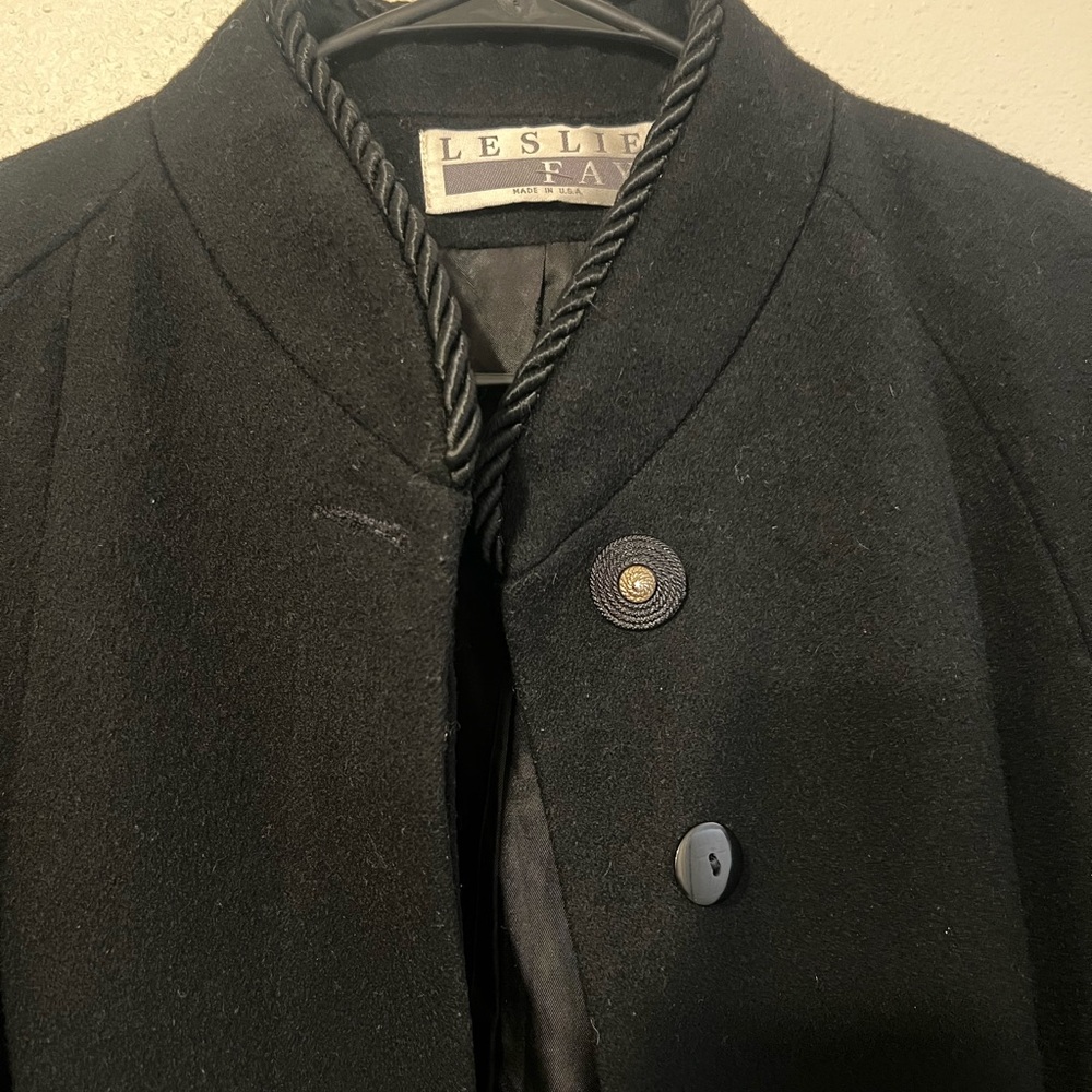Vintage Leslie Fay Wool Coat Womens Size 8 Black Made in USA Velvet Cuffs DEFECT - Picture 2 of 6